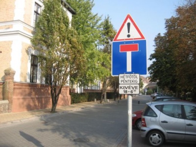 ujzsak-2_400